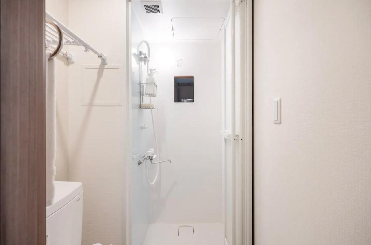 上野駅徒歩５分シングルベッド４台＋布団２セット1Ldk Leilighet Tokyo Eksteriør bilde